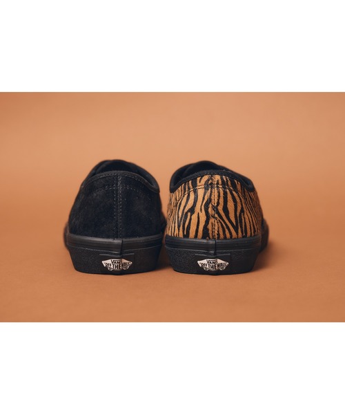 VANS（バンズ）の「AUTHENTIC “UPSIDE DOWN”（スニーカー）」 - WEAR