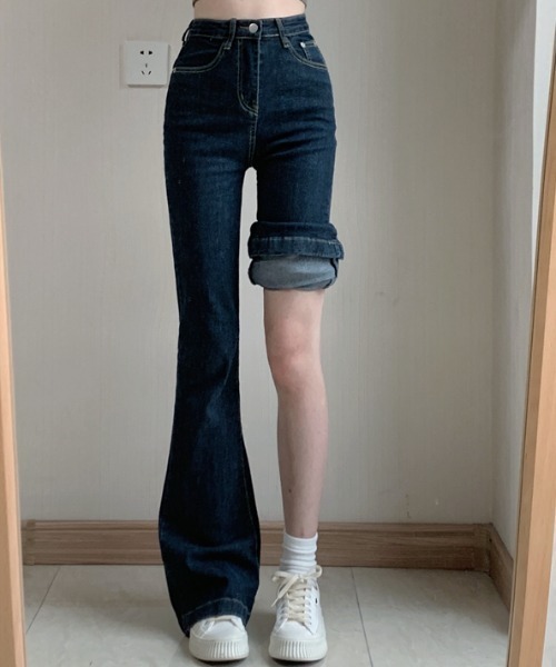 by muni:r（バイ ムニール）の「ハイウエストデニムブーツカットパンツ（デニムパンツ・レディース・ブルー/ブラック・MEDIUM/SMALL）」の17枚目の写真