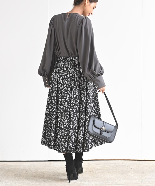 rps(アールピーエス)の「ボリュームスリーブブラウス(シャツ/ブラウス・レディース・オフホワイト/チャコールグレー/グレイッシュブルー・M)」の15枚目の写真