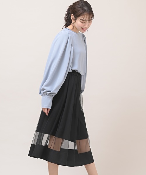 rps(アールピーエス)の「ボリュームスリーブブラウス(シャツ/ブラウス・レディース・オフホワイト/チャコールグレー/グレイッシュブルー・M)」の4枚目の写真