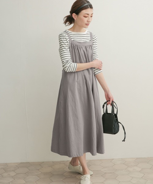 URBAN RESEARCH DOORS（アーバンリサーチドアーズ）の「コットンギャザージャンパースカート（ワンピース・レディース・ライトグレー/ブラック・1）」の8枚目の写真