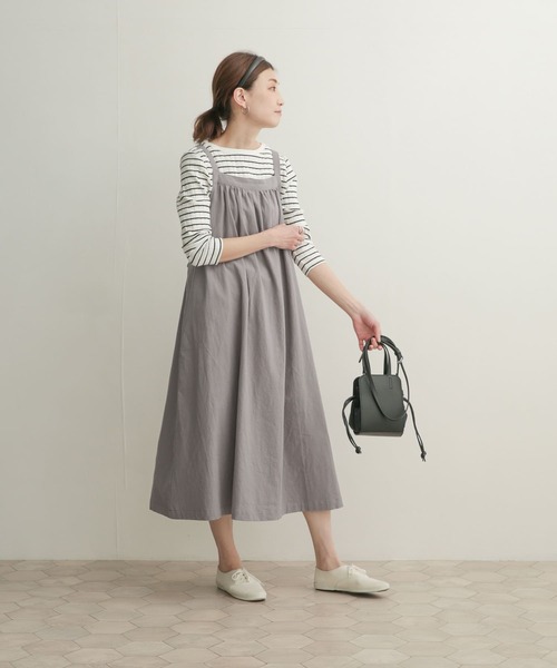 URBAN RESEARCH DOORS（アーバンリサーチドアーズ）の「コットンギャザージャンパースカート（ワンピース・レディース・ライトグレー/ブラック・1）」の10枚目の写真