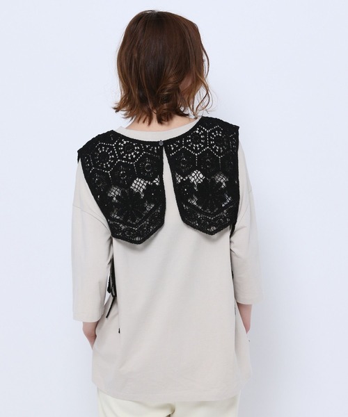 mysty woman(ミスティウーマン)の「2WAY刺繍襟ベスト 274588(ベスト・レディース・ブラック/アイボリー・FREE)」の11枚目の写真