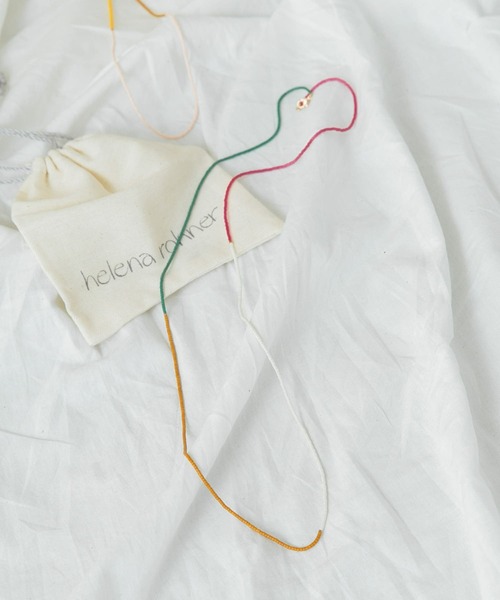 URBAN RESEARCH ROSSO（アーバンリサーチロッソ）の「HELENA ROHNER　LONG GLASS BEADS NECKLACE（ネックレス・レディース・グリーン/ピンク・-）」の2枚目の写真