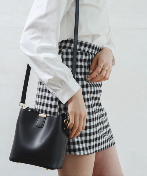 Alite cloth(アリーテクロス)の「2wayバケットショルダーバッグ(ショルダーバッグ・レディース・ホワイト/ブラック/ダークブラウン/イエロー/モカ/ライトブラウン・FREE)」の11枚目の写真