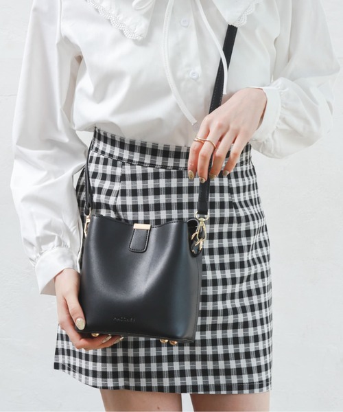 Alite cloth(アリーテクロス)の「2wayバケットショルダーバッグ(ショルダーバッグ・レディース・ホワイト/ブラック/ダークブラウン/イエロー/モカ/ライトブラウン・FREE)」の10枚目の写真