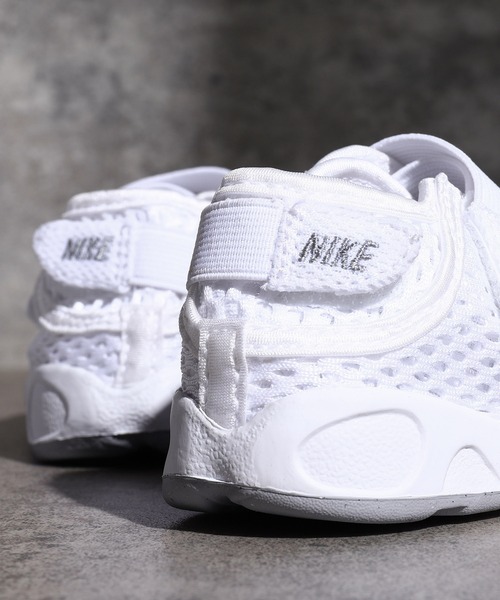 NIKE（ナイキ）の「NIKE LITTLE RIFT TD 317415-111（サンダル・キッズ・ホワイト・12cm/14㎝/13㎝/16cm/15cm）」の3枚目の写真