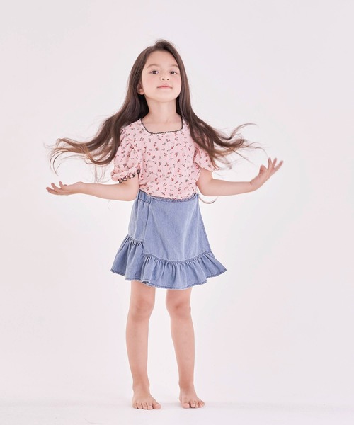 Rora(ローラ)の「ハンス 花柄 パフ袖 Tシャツ (2color)(Tシャツ/カットソー・キッズ・ピンク/イエロー・110cm/100cm/120cm/130cm/140cm/150cm)」の5枚目の写真
