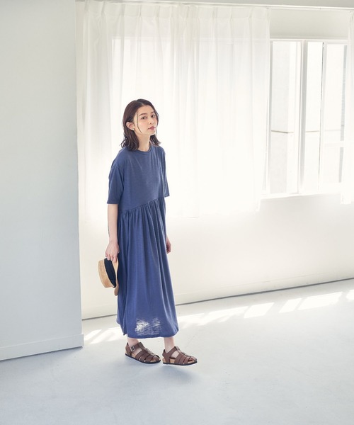 studio CLIP（スタディオクリップ）の「【WEB限定/ウォッシャブル】ギャザーカットワンピース（ワンピース・レディース・ネイビー/ブラック/グリーン/パープル・FREE）」の7枚目の写真