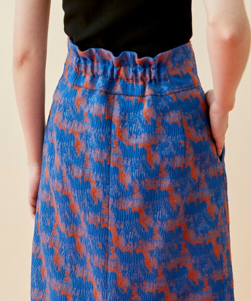 INella（イネラ）の「【INella/イネラ】キャメルジャガードロングスカート（スカート・レディース・ブルー/イエロー・2/1）」の21枚目の写真