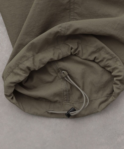 LOWRYS FARM（ローリーズファーム）の「スノーナイロンボリュームパンツ　294635（その他パンツ・メンズ・ホワイト/グリーン・MEDIUM/LARGE）」の20枚目の写真