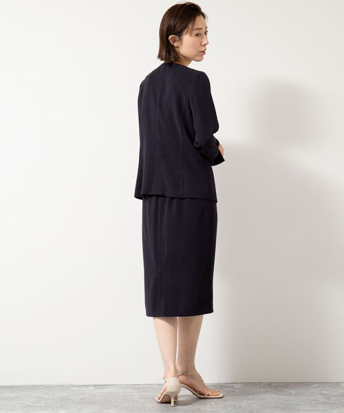 NOLLEY’S(ノーリーズ)の「ウォッシャブル2WAYストレッチVネックジャケット(ノーカラージャケット・レディース・ネイビー/ベージュ/ベビーピンク・38/36/40)」の12枚目の写真