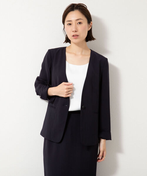 NOLLEY’S(ノーリーズ)の「ウォッシャブル2WAYストレッチVネックジャケット(ノーカラージャケット・レディース・ネイビー/ベージュ/ベビーピンク・38/36/40)」の4枚目の写真