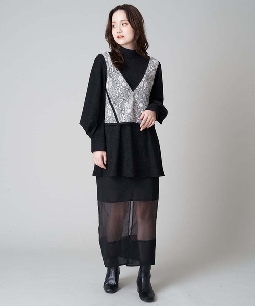 A de a.v.v（アードアー・ヴェ・ヴェ）の「レースベスト×プチハイネックスェードブラウス（Tシャツ/カットソー・レディース・ブラック/ピンク・SMALL/MEDIUM）」の20枚目の写真