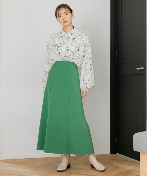 mysty woman(ミスティウーマン)の「ラインフラワービッグシャツ 162700(シャツ/ブラウス・レディース・ブラック/オフホワイト・FREE)」の15枚目の写真