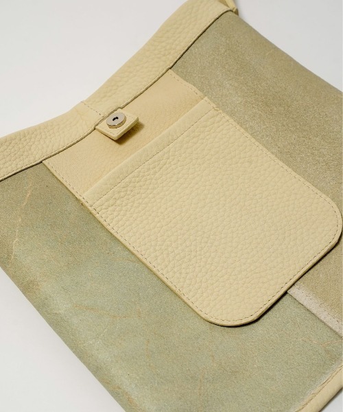 ITTI(イッチ)の「ITTI イッチ / MARY SHOULDER - PM / DIPLO SKY / マリーショルダー レザーバッグ / ITTI-BAG-099-DS(ショルダーバッグ・メンズ・ブラック/アイボリー/グレイッシュベージュ・FREE)」の18枚目の写真