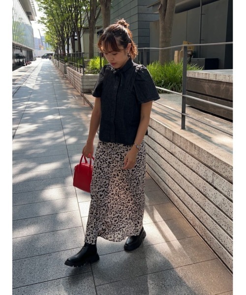 MOUSSY（マウジー）の「SATIN SLIP ドレス（ワンピース・レディース・ベージュ系その他/パープル/ブラック・2/1）」の19枚目の写真