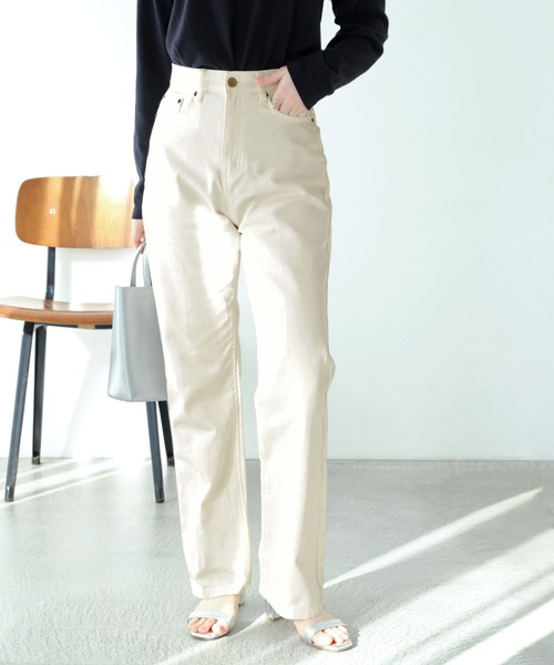 Chaco closet(チャコ クローゼット)の「ハイウエストセンタープレスフレアデニムパンツ(デニムパンツ・レディース・チャコールグレー/ブラック/インディゴブルー/ブルー/アイボリー・S/M/L)」の2枚目の写真