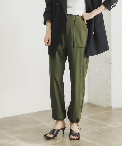 URBAN RESEARCH（アーバンリサーチ）の「ヘムギャザーベイカーパンツ（その他パンツ・レディース・ブラック/カーキ・36/38）」の10枚目の写真