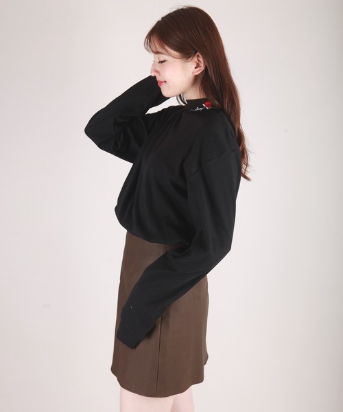【Munsingwear】美品♡モックネックワンピース サイドロゴ ブラック M ワンポイントバラ刺繍 モックネックTシャツ インナーL/T（T