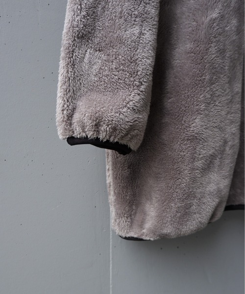 MANASTASH(マナスタッシュ)の「MANASTASH/マナスタッシュ WS BIG FOOT REVERSIBLE COAT ウィメンズビッグフットリバーシブルコート(ノーカラーコート・レディース・オリーブ/シルバー/ブラック・MEDIUM/M)」の20枚目の写真