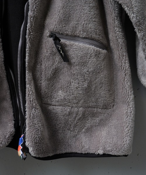 MANASTASH(マナスタッシュ)の「MANASTASH/マナスタッシュ WS BIG FOOT REVERSIBLE COAT ウィメンズビッグフットリバーシブルコート(ノーカラーコート・レディース・オリーブ/シルバー/ブラック・MEDIUM/M)」の4枚目の写真