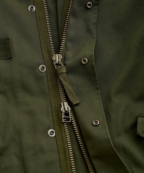 ADAM ET ROPE'（アダムエロペ）の「《新色追加・2点セット》M-65 ビッグシルエット モッズコート/コート＆中綿ライナーセット/ライナー取り外し可能/ユニセックス/SWITCH OUTER（モッズコート・メンズ・カーキ/ホワイト系その他6/ベージュ系その他2・S/M/L）」の6枚目の写真