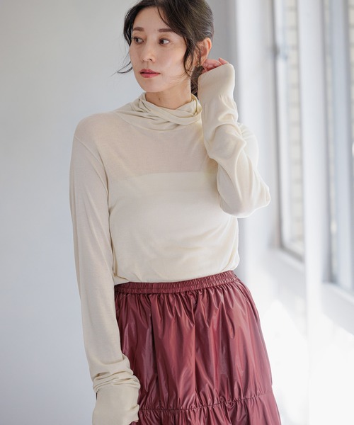 LEPSIM（レプシィム）の「14ゲージシアーハイネックニットプルオーバー　349171（Tシャツ/カットソー・レディース・ブラック/ブルー/アイボリー・MEDIUM/LARGE）」の6枚目の写真