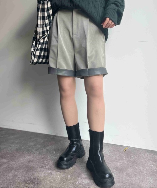 CPCM（シーピーシーエム）の「折り返しフェイクレザー2WAYハーフパンツ（その他パンツ・レディース・ブラック/ブラウン/アイボリー/グレー・FREE）」の4枚目の写真