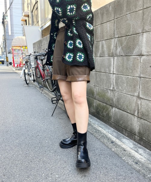 CPCM（シーピーシーエム）の「折り返しフェイクレザー2WAYハーフパンツ（その他パンツ・レディース・ブラック/ブラウン/アイボリー/グレー・FREE）」の15枚目の写真