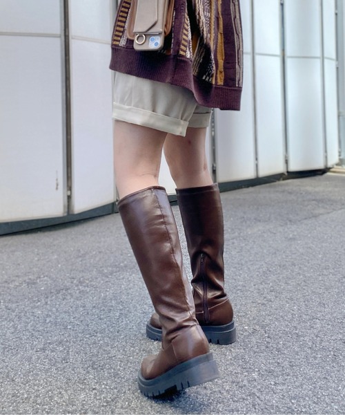 CPCM（シーピーシーエム）の「折り返しフェイクレザー2WAYハーフパンツ（その他パンツ・レディース・ブラック/ブラウン/アイボリー/グレー・FREE）」の6枚目の写真