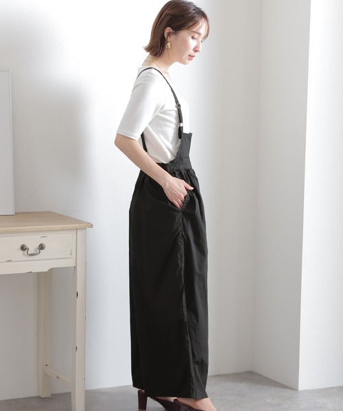 ElegChic(エレグシック)の「ギャザーサロペットライトパンツ(サロペット/オーバーオール・レディース・ライトグレー/ブルーグレー/ブラック・LL~3L/4L~5L/M~L)」の5枚目の写真