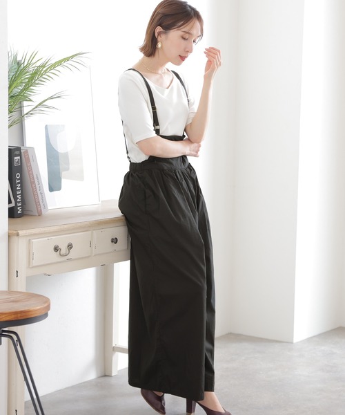 ElegChic(エレグシック)の「ギャザーサロペットライトパンツ(サロペット/オーバーオール・レディース・ライトグレー/ブルーグレー/ブラック・LL~3L/4L~5L/M~L)」の7枚目の写真