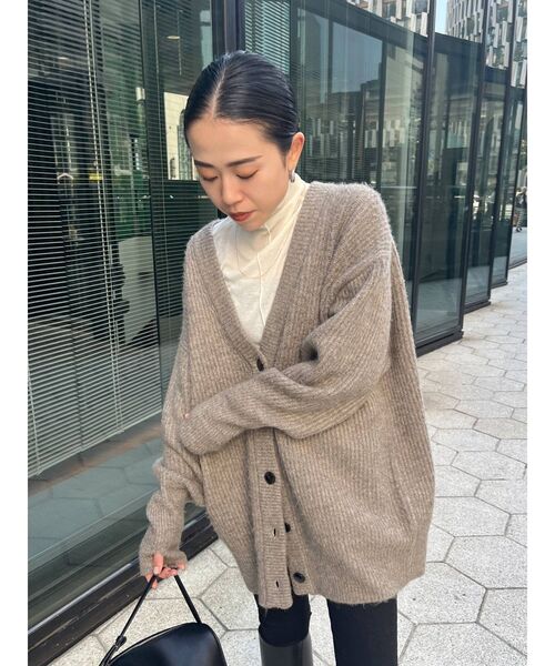 Ungrid(アングリッド)の「ミドル丈ニットカーデ(カーディガン/ボレロ・レディース・ヘザーグレー/アイボリー/ブラウン/ダークグリーン・FREE)」の6枚目の写真
