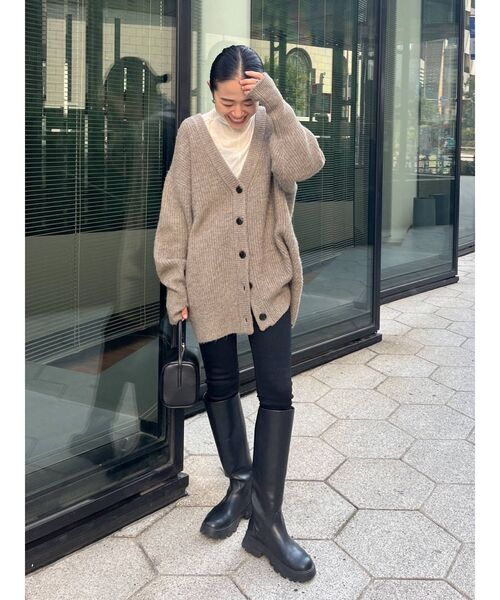 Ungrid(アングリッド)の「ミドル丈ニットカーデ(カーディガン/ボレロ・レディース・ヘザーグレー/アイボリー/ブラウン/ダークグリーン・FREE)」の8枚目の写真