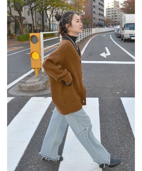 Ungrid(アングリッド)の「ミドル丈ニットカーデ(カーディガン/ボレロ・レディース・ヘザーグレー/アイボリー/ブラウン/ダークグリーン・FREE)」の11枚目の写真