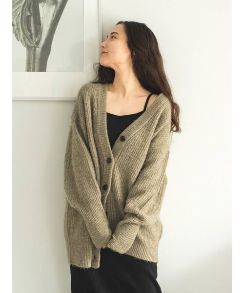 Ungrid(アングリッド)の「ミドル丈ニットカーデ(カーディガン/ボレロ・レディース・ヘザーグレー/アイボリー/ブラウン/ダークグリーン・FREE)」の12枚目の写真