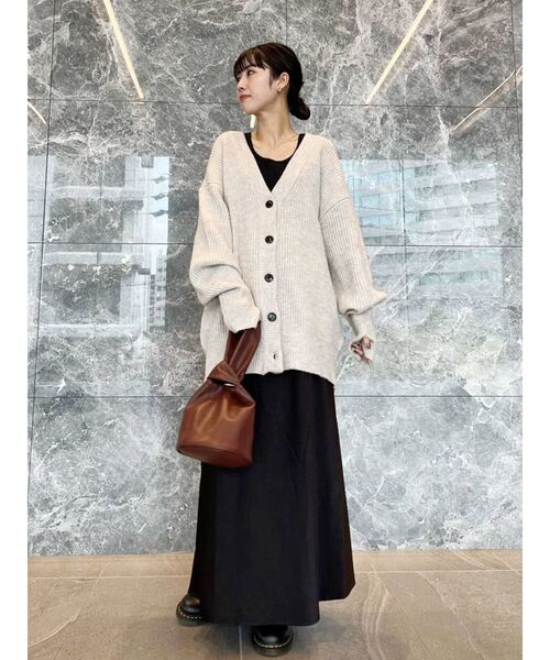 Ungrid(アングリッド)の「ミドル丈ニットカーデ(カーディガン/ボレロ・レディース・ヘザーグレー/アイボリー/ブラウン/ダークグリーン・FREE)」の19枚目の写真