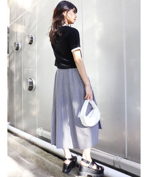 MURUA(ムルーア)の「ハーフムーンハンドルバッグ(ハンドバッグ・レディース・ホワイト/ブラック・FREE)」の17枚目の写真