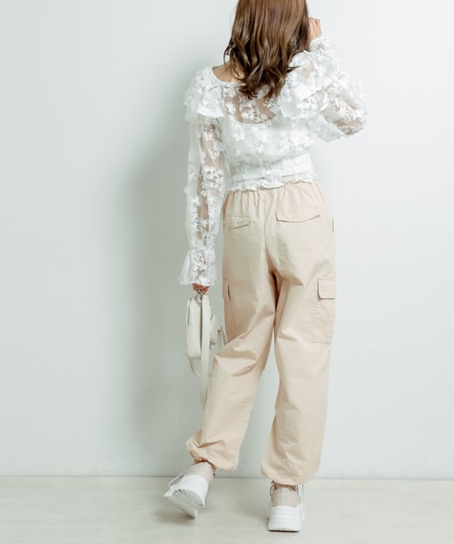 OLIVE des OLIVE（オリーブデオリーブ）の「【WEB限定カラー有】裾しぼりゆるカーゴパンツ　1031020020（カーゴパンツ・レディース・オフホワイト/ブラック/サックスブルー/アイボリー/ピンク/ミント/ピンクベージュ/ピンク系その他・FREE）」の19枚目の写真