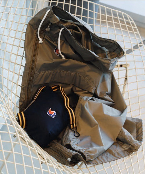 BEAMS F(ビームスエフ)の「K・WAY × BEAMS F / 別注 フーデッドブルゾン(ブルゾン・メンズ・ベージュ/ネイビー/ロイヤルブルー・L/S/M)」の2枚目の写真