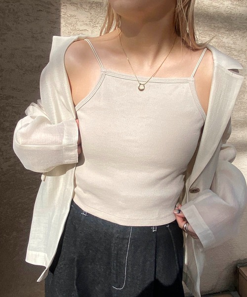 CAPRICIEUX LE'MAGE(カプリシューレマージュ)の「バックUネックキャミ(キャミソール・レディース・ホワイト/ブラック/グレイッシュベージュ・FREE)」の10枚目の写真