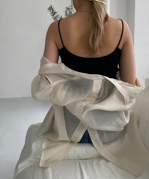 CAPRICIEUX LE'MAGE(カプリシューレマージュ)の「バックUネックキャミ(キャミソール・レディース・ホワイト/ブラック/グレイッシュベージュ・FREE)」の17枚目の写真