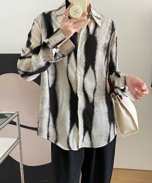 AMELY(エミリー)の「長袖デザインシャツ(シャツ/ブラウス・レディース・ブラウン/ブラック・フリー)」の1枚目の写真