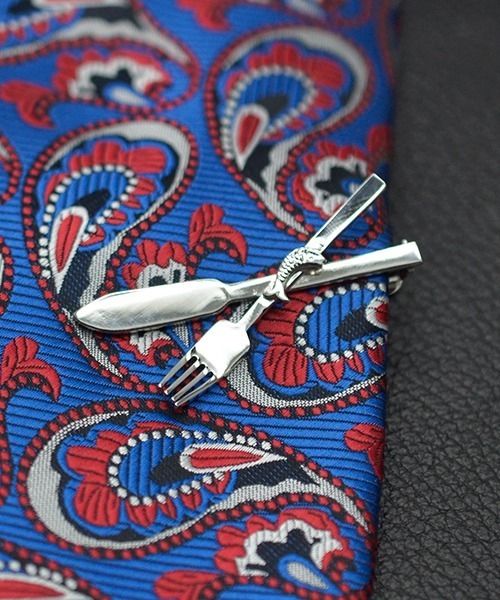 Fun & Daily（ファンアンドデイリー）の「F&D : モチーフネクタイピン（ネクタイピン・メンズ・A/B/C/D/E/F/G・FREE）」の2枚目の写真