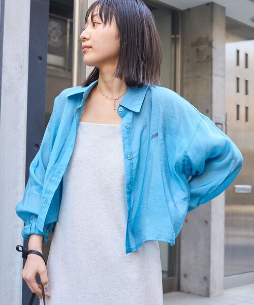 PUBLUX(パブリュクス)の「PUBLUX/パブリュクス ワンポイント刺繍クロップドシャツ【限定展開】(シャツ/ブラウス・レディース・ブルー/ベージュ/ピンク・フリ-)」の19枚目の写真