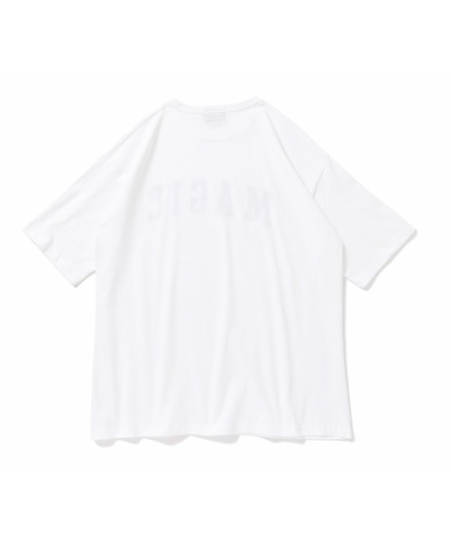 MAGIC NUMBER（マジック ナンバー）の「【MAGIC NUMBER】ARCH LOGO S/S TEE-SHIRT（Tシャツ/カットソー・メンズ・ブルー/サンドベージュ/ホワイト/ブラック・LARGE/X-LARGE/MEDIUM）」の6枚目の写真