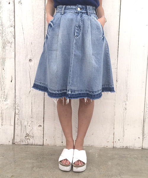 mystic（ミスティック）の「【mystic】デニムフリンジスカート（デニムスカート・レディース・オフホワイト/ネイビー/ライトブルー・1/2）」の9枚目の写真