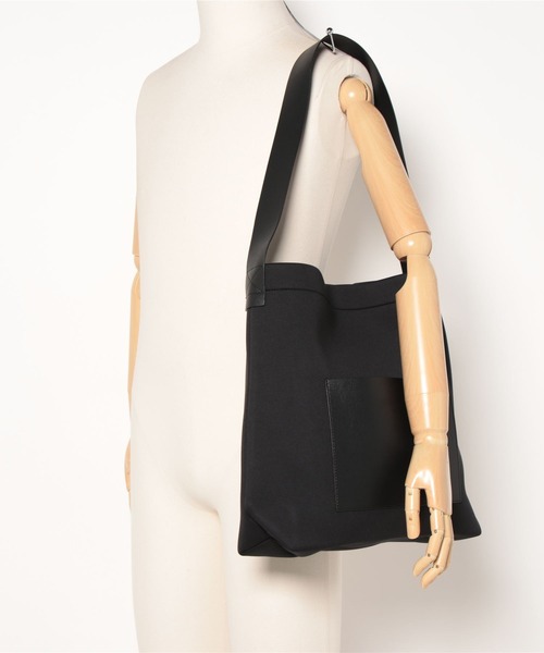 AMERICAN HOLIC（アメリカンホリック）の「ネオプレーンビッグショルダーバッグ（トートバッグ・レディース・ブラック・FREE）」の16枚目の写真