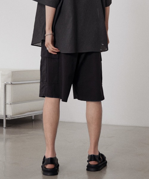 WYM LIDNM（ウィム バイ リドム）の「EASY CARGO SHORTS（その他パンツ・メンズ・チャコール/グレー系・S/M/L）」の9枚目の写真